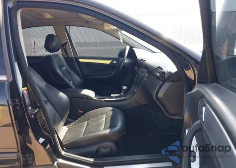 2005 Mercedes-Benz C 230 Kompressor Sport from USA, damaged, VIN WDBRF40J95F617325